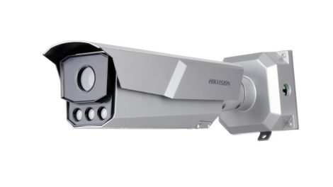 Hikvision iDS-TCM403-BI(G)/POE/0832 4 MP WDR rendszámolvasó motoros zoom EXIR Smart IP csőkamera; radar (50m; 120km/h)